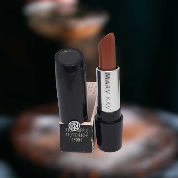 Rich Truffle Gel Semi-Matte Lipstick - Discontinued - Picture 3 of 6